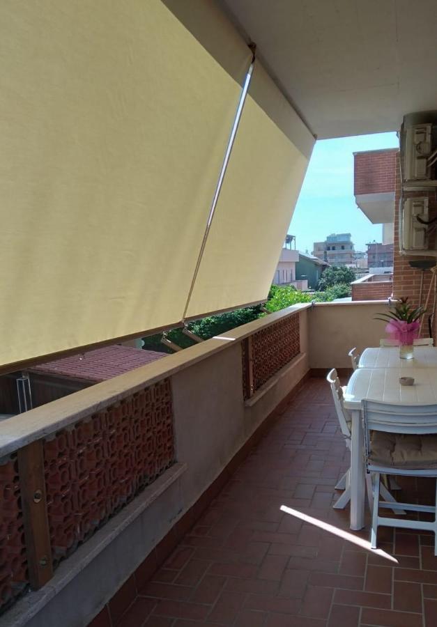 Tula 4 - Appartamento Vista Mare Passoscuro Exterior foto