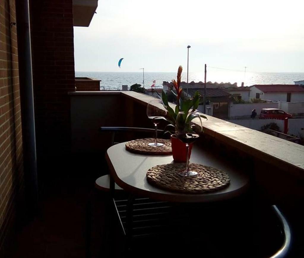 Tula 4 - Appartamento Vista Mare Passoscuro Exterior foto